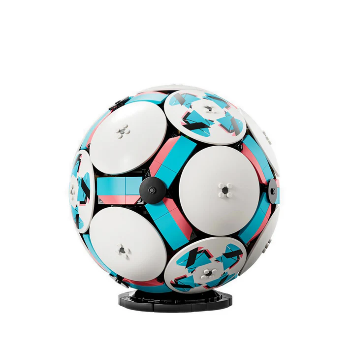 0888-LEO43019-4 LEGO® Editions Soccer Ball
